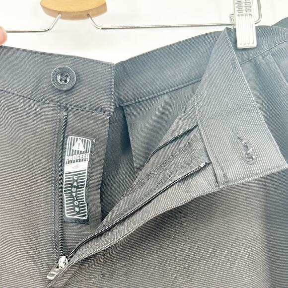 Travis Mathew Men Striped Stretch Performance Chino Bermuda Golf Shorts Size 34 - Picture 6 of 7